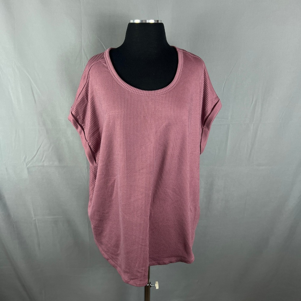 24/7 By Maurices Blouse Top Womens 2X Mauve Ribbed Texture Cap Sleeve Crew Neck